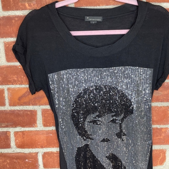 Y2K vintage sequin tee shirt - Picture 6 of 7